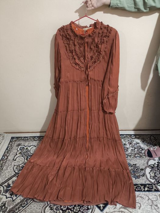 Hijoblilar uchun abaya sotiladi