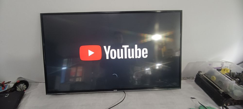 Телевизор смарт 43