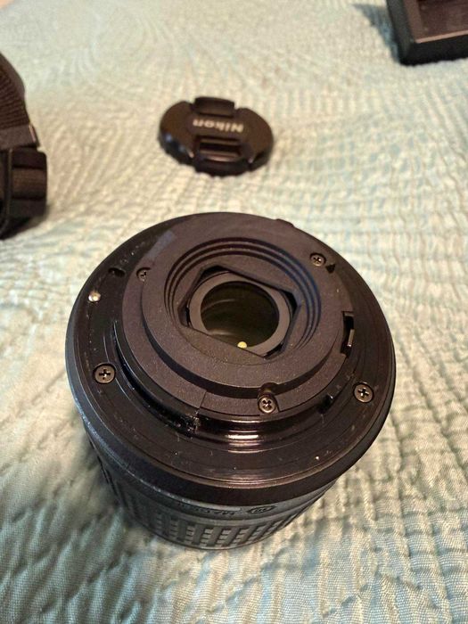 Nikkon D3400 + Nikkor 18-55 Китов обектив