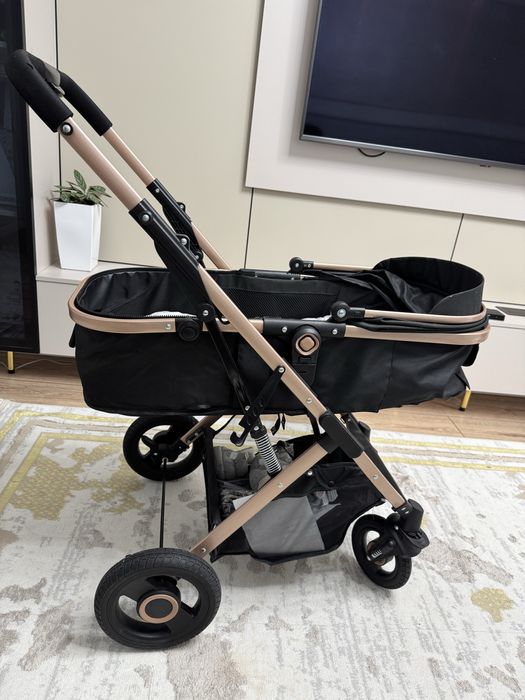 Коляска трансформер Belecoo 321, черный