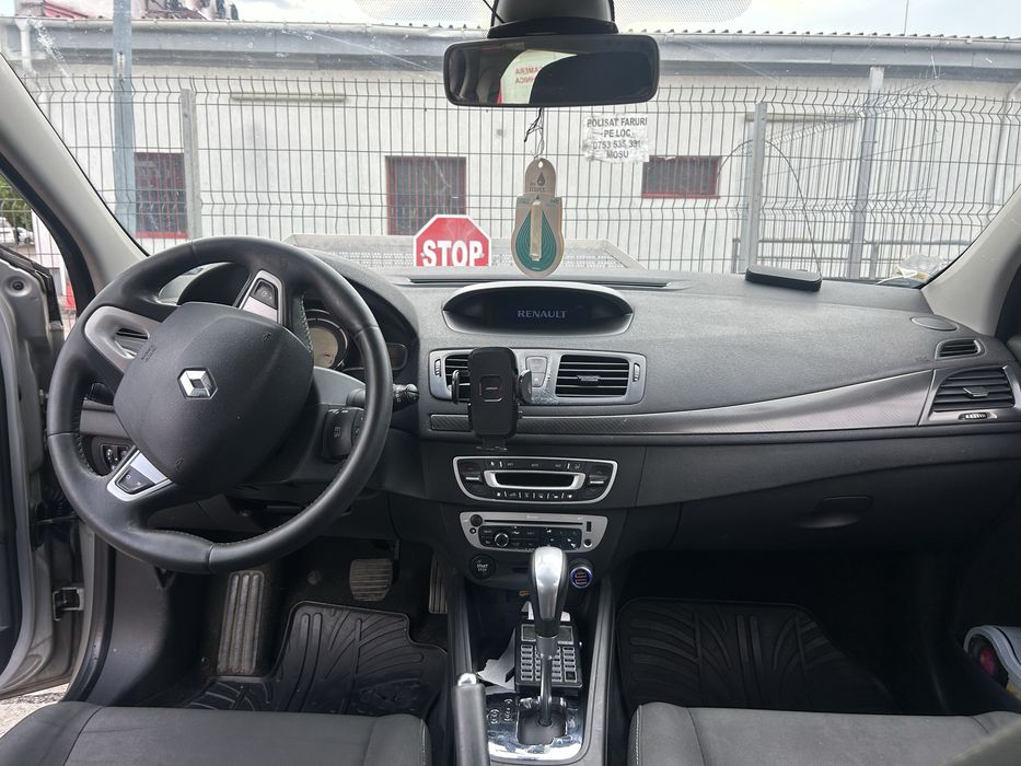 RENAULT Megane 2011 — imagine 4