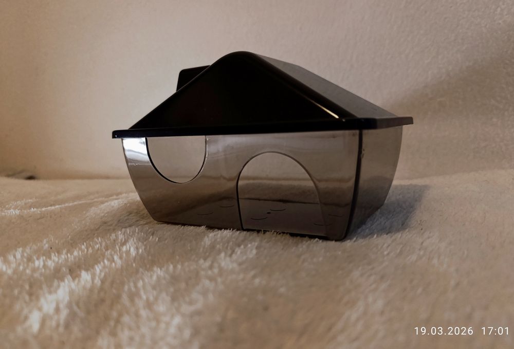 Vând accesorii noi pentru hamsteri