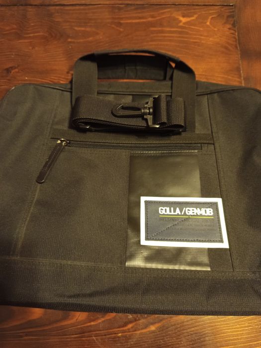 4 броя Чанти за лаптоп