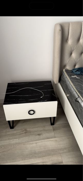 Продается спальный гарнитур