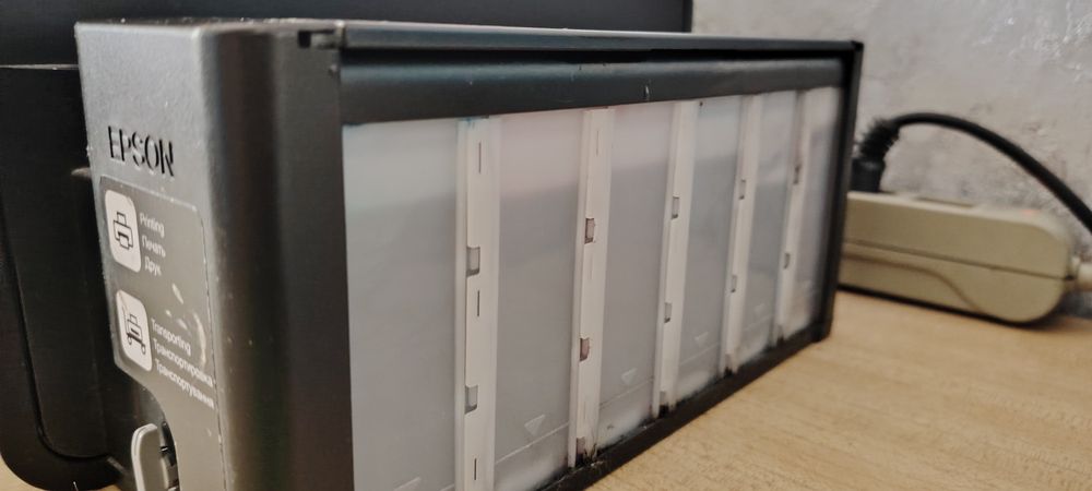 Продам принтер Epson L800