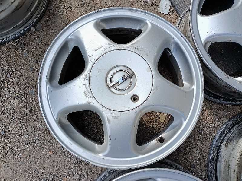 Продам оригинальные легкосплавные диски на автомашину Opel