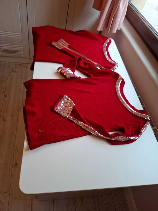 Нови дамски блузи  PATRIZIA PEPE по  10 лв.