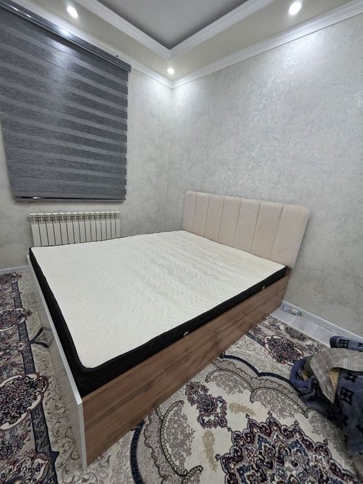 Spalni divan 2 kishilik