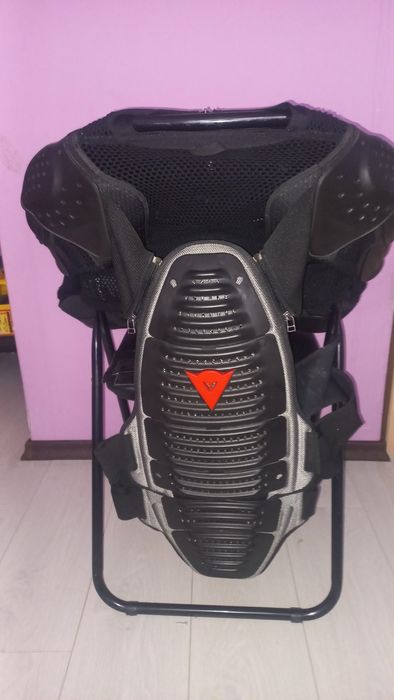 Протекторна жилетка Dainese