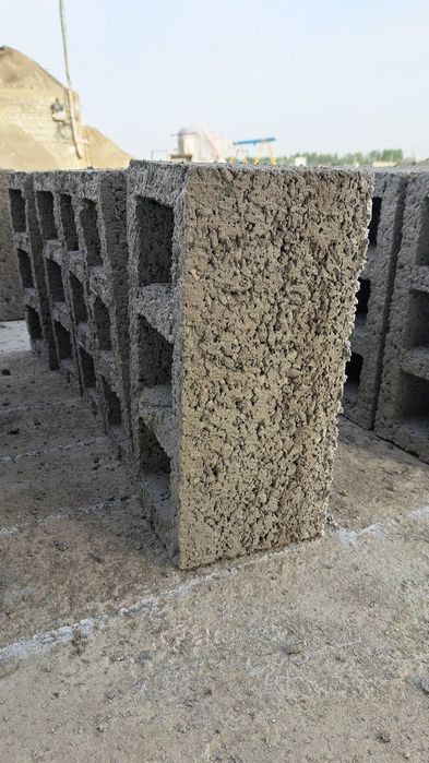 Eng arzon bizarda shlaka blok razmer 36.×16.