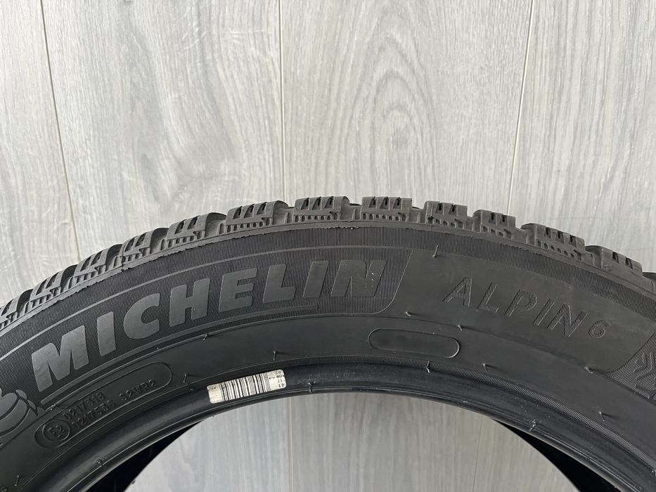 Зимни гуми 215/55/17 Michelin
