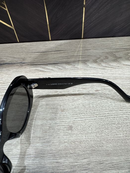 Солнцезащитные очки Loewe