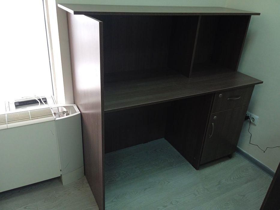 Стол, стройка ресепшна