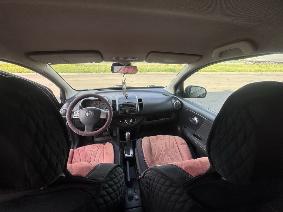 Продам машину Nissan Note