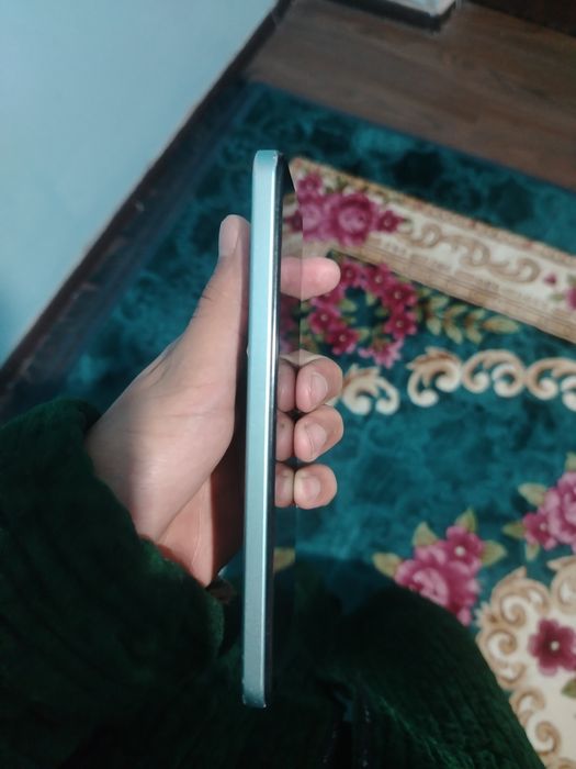 Vivo Y22 Holati ideal kor /dok bor zaryadchik radnoy aybi yoʻq