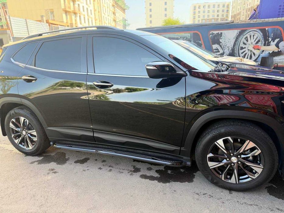 Продаётся тракер-2