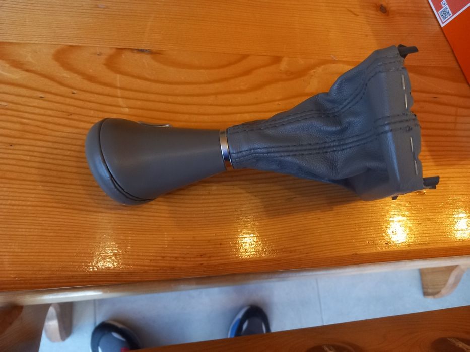 Волан за АУДИ А6 C6 4F в перфектно състояние!!!