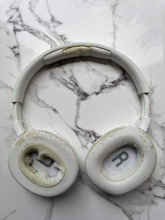 Наушники JBL 700 BT