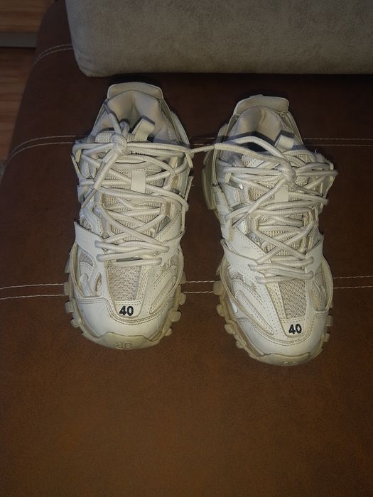 Balenciaga Trach