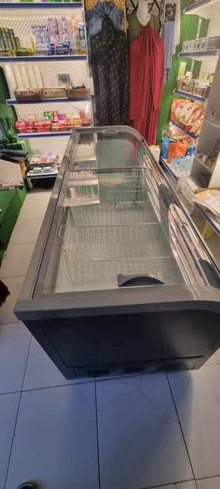 Продам морозильник