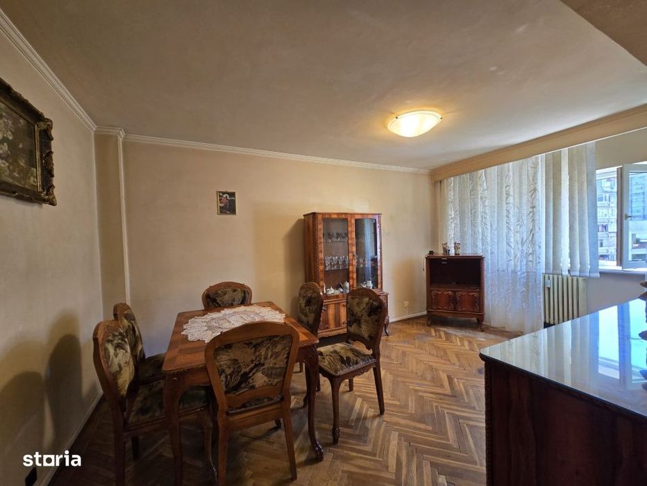 2 camere Central, etaj 3, sup = 60 mp, bloc cu lift