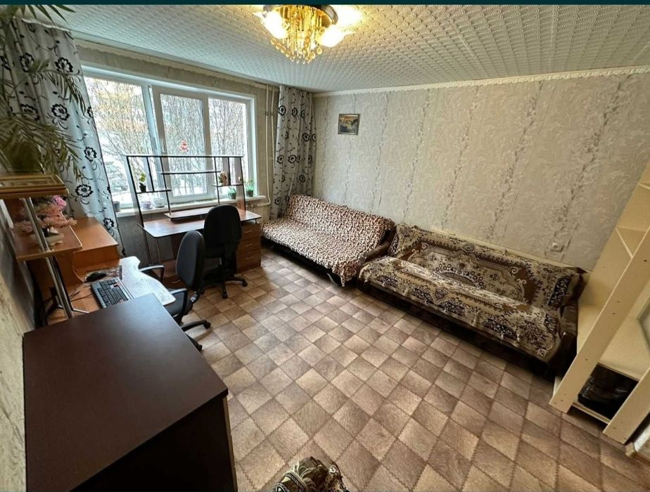 Продам 4-х комнатную квартиру