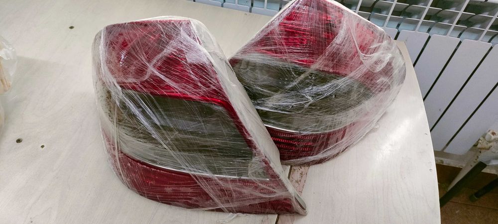 Задние фары от Мерседес 211 рестайлинг