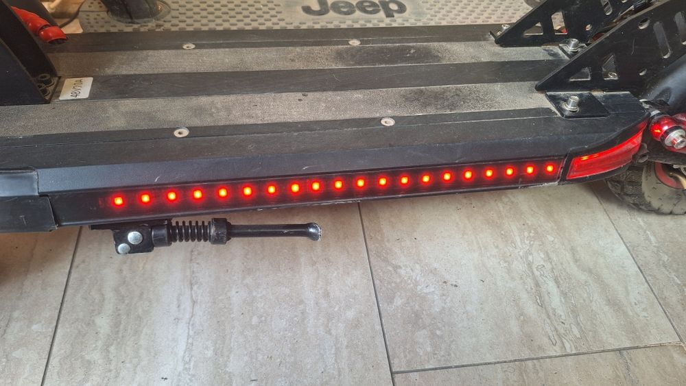 Vând Trotinetă JRH