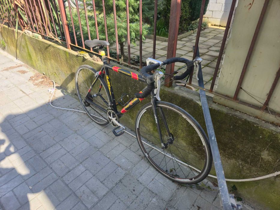 Продавам велосипед шосейка