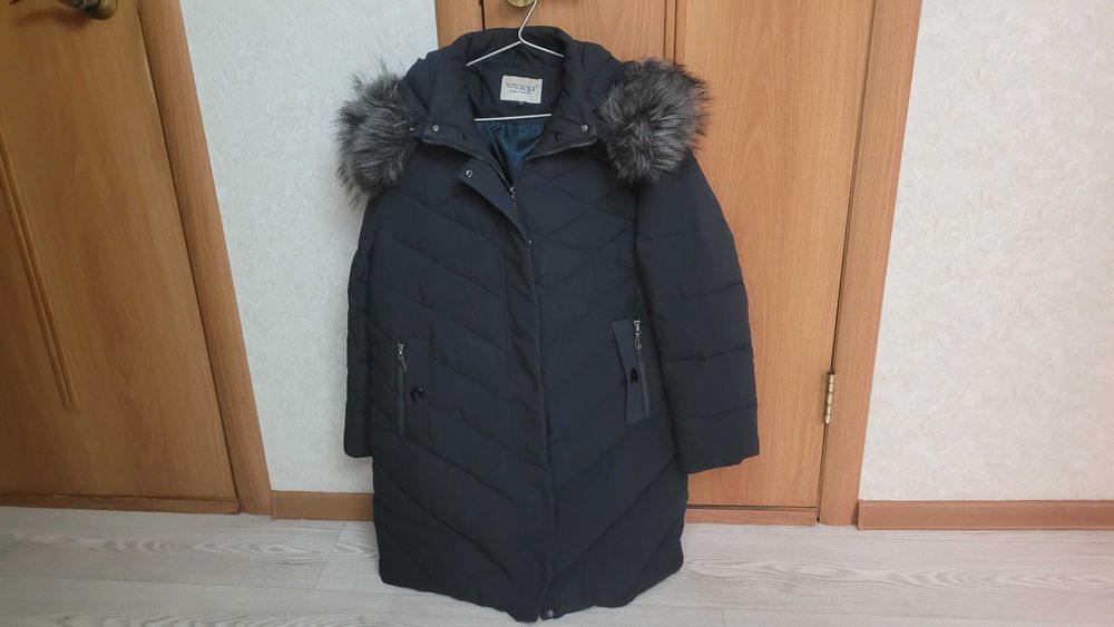Продам женский пуховик