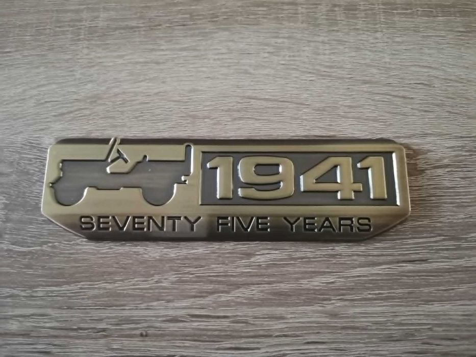 бронзова метална емблема 1941 за Jeep