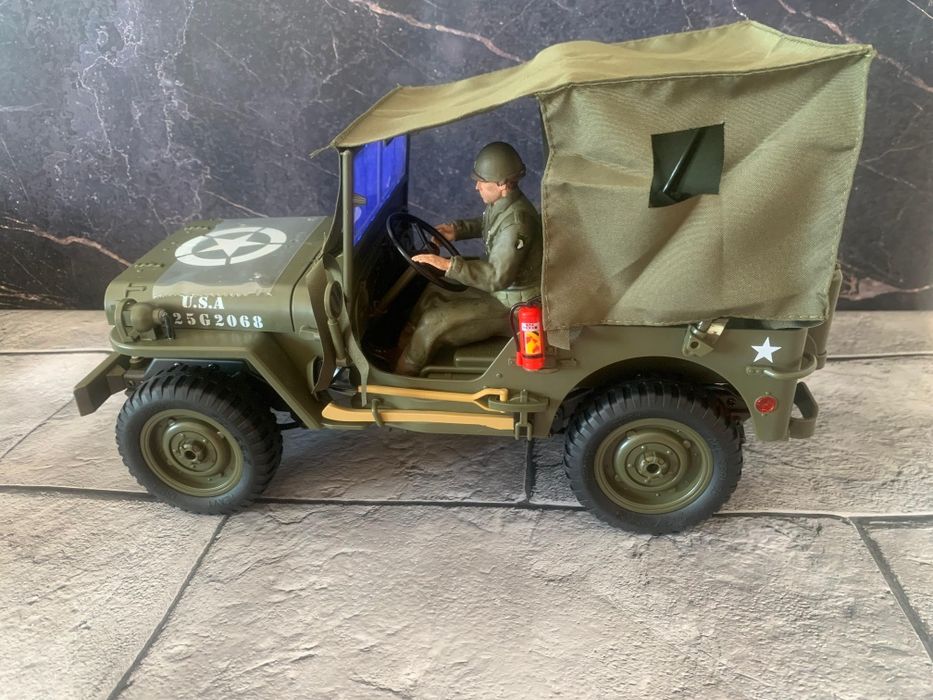 Американский джип Military car