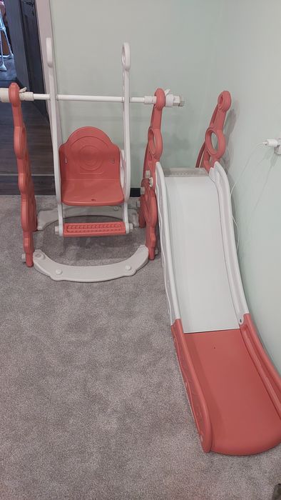 Продам горку и качелю