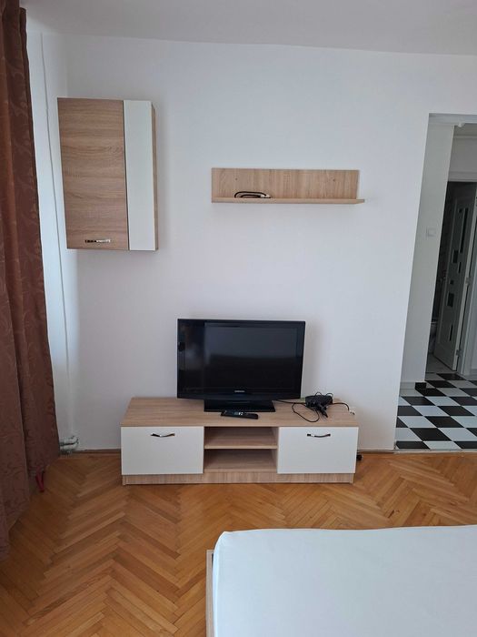Garsonieră de închiriat