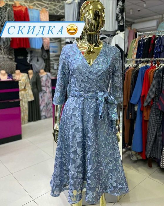 Продам новые платья