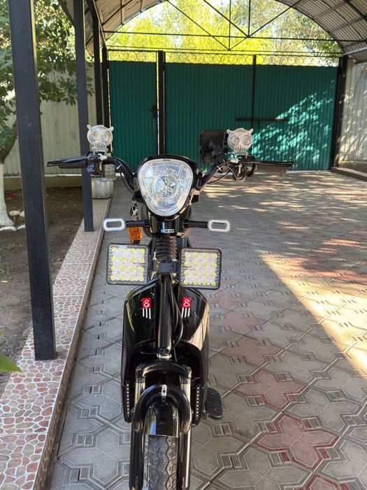 Продам электро скутер SKA 8