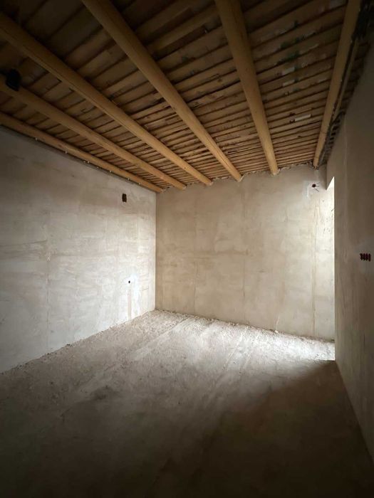 Уй сотилади  2 сотих