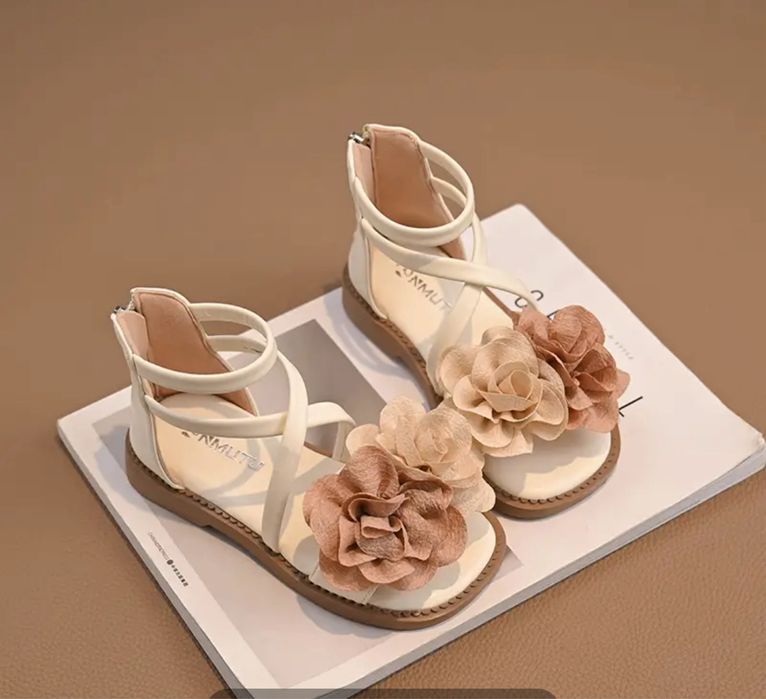 Сандалий для девочек