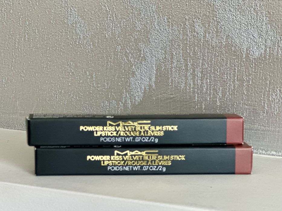 MAC POWDER KISS Velvet Blur Slim stick
