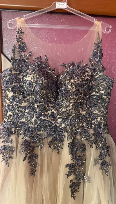 Абитуриентска рокля от  бутик „Емоция“