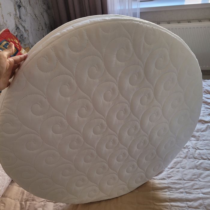 Продам матрасик 75×75 на детскую кроватку