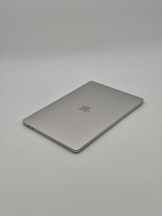 Macbook pro 13 M1 Nasiya Savdo bor