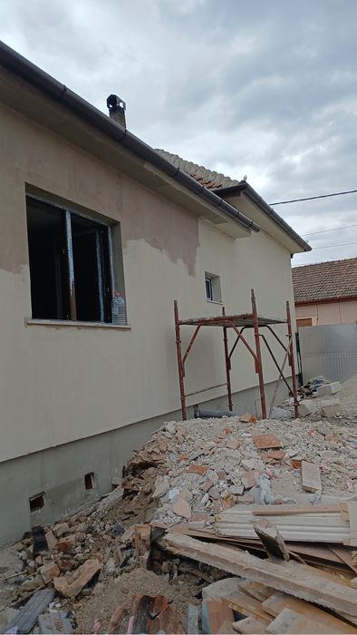 Firmă de construcți , caută lucrari !