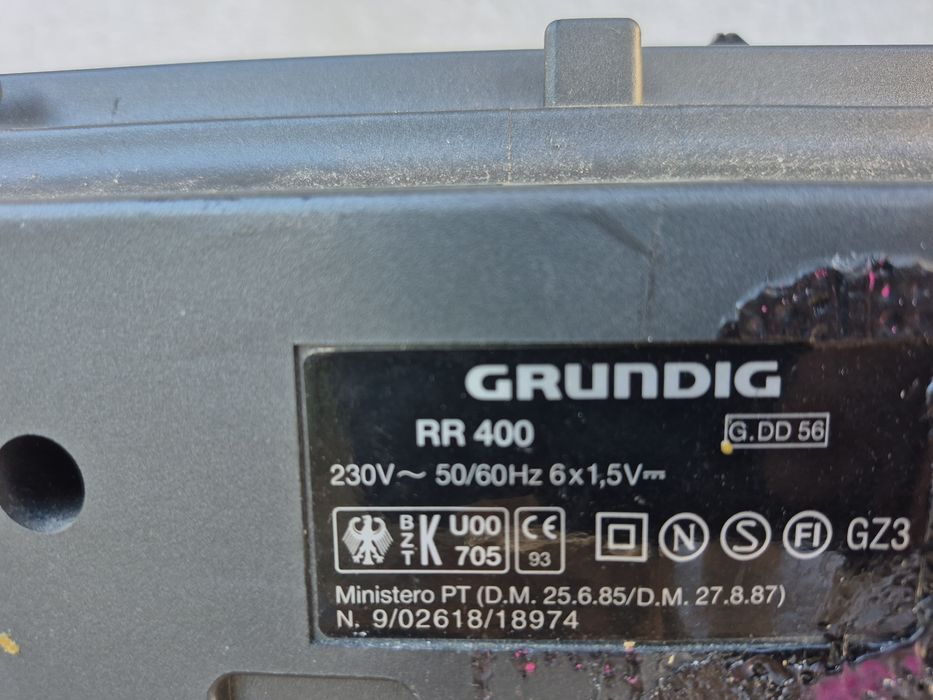 Radio casetofon marca Grunding model RR400 ,made in Germany,