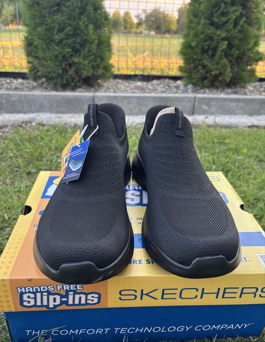 Papuci Skechers 43 Noi.