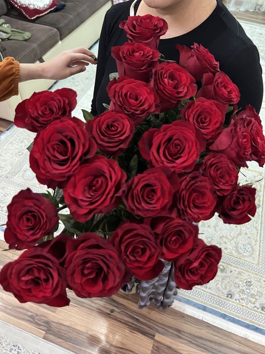 Цветы розы букеты готовые