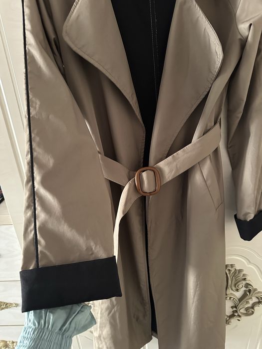 Ayollar Trench plashi