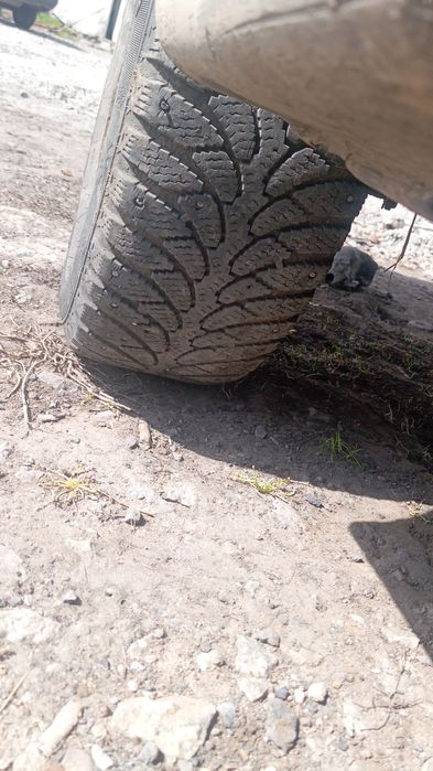 Продам 2 калеса р 14 резина зима