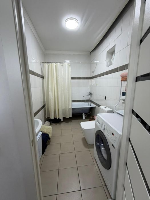 Дом 2 этажный.