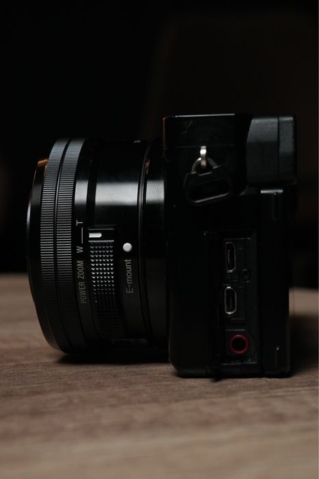 Фотокамера Sony a6100